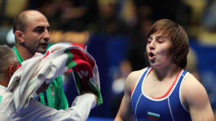 Златен медал за Юлияна Янева на Световната купа по борба в Белград