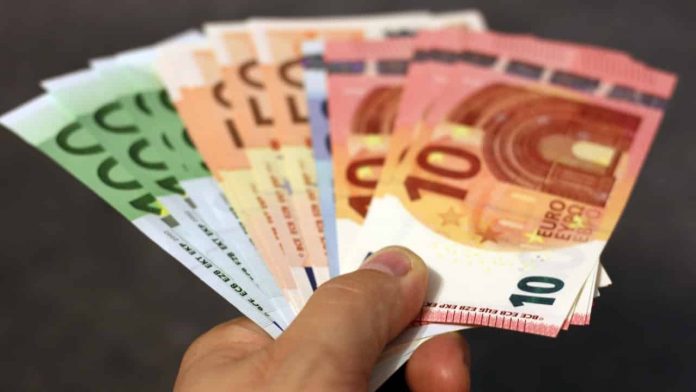 Готова ли е България за еврото и ще има ли спекула с цените?
