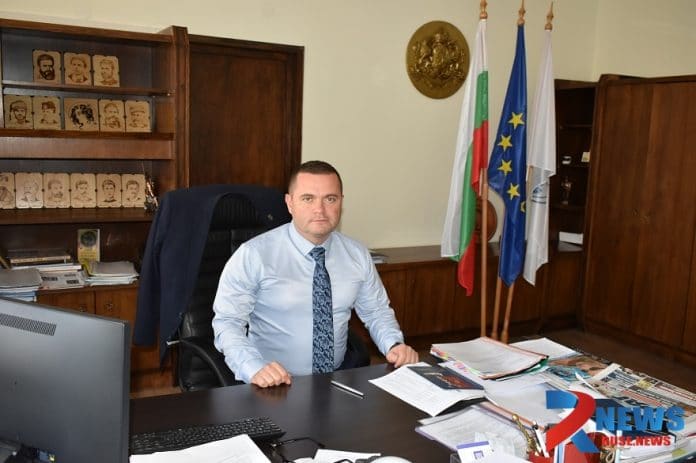 Пенчо Милков представя отчет за третата година от мандата си