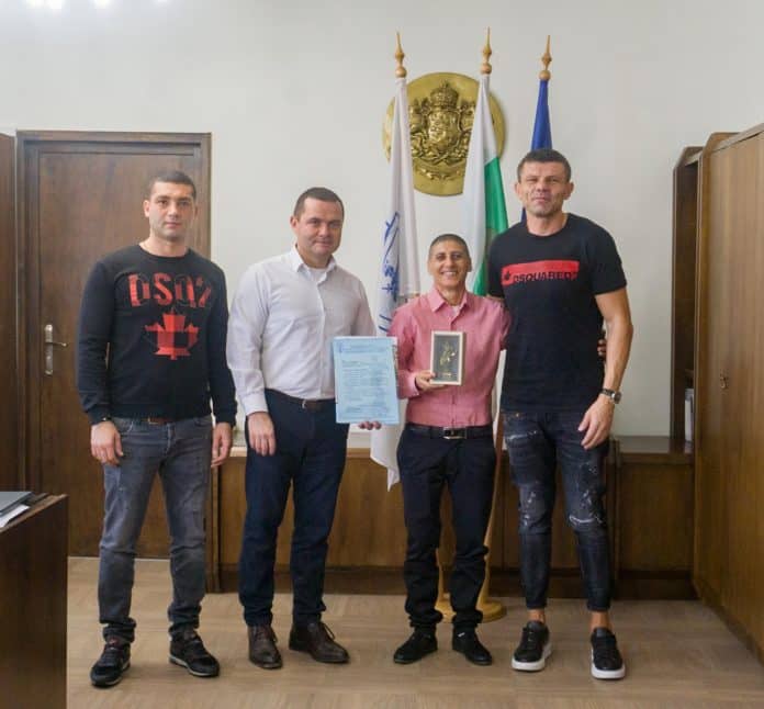 Европейската шампионка по бокс Севда Асенова получи статуетка на Русе