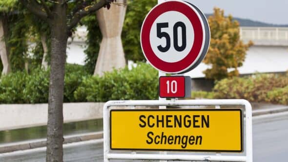 Румъния влиза в Шенген без България