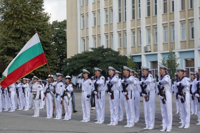 Военноморското училище ще представи в Русе възможностите за обучение