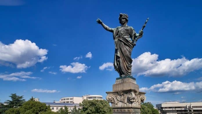 Община Русе инвестира 65 хиляди лева за проектиране на ремонта на Паметника на Свободата