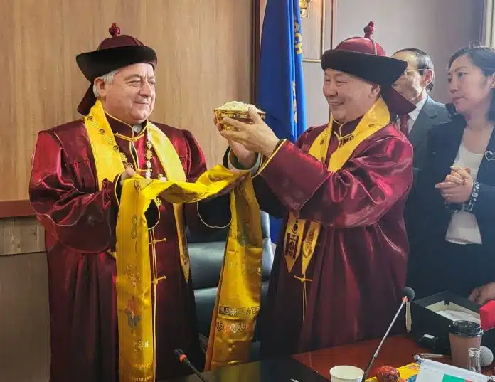 Подписаха договор за сътрудничество между Русенския университет и Университета по монголска медицина